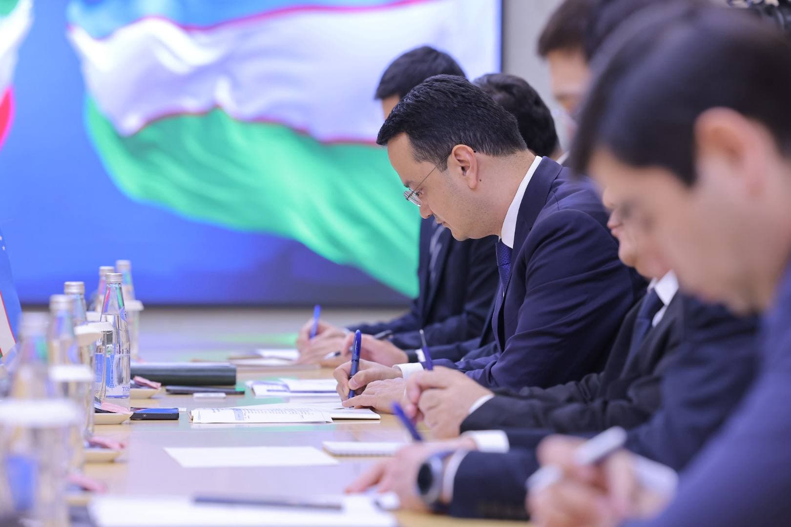Minister of Investment, Industry and Trade Discussed with the Minister of Industry, Mines and Trade of the Islamic Republic of Iran the Further Expansion of Trade and Economic Relations