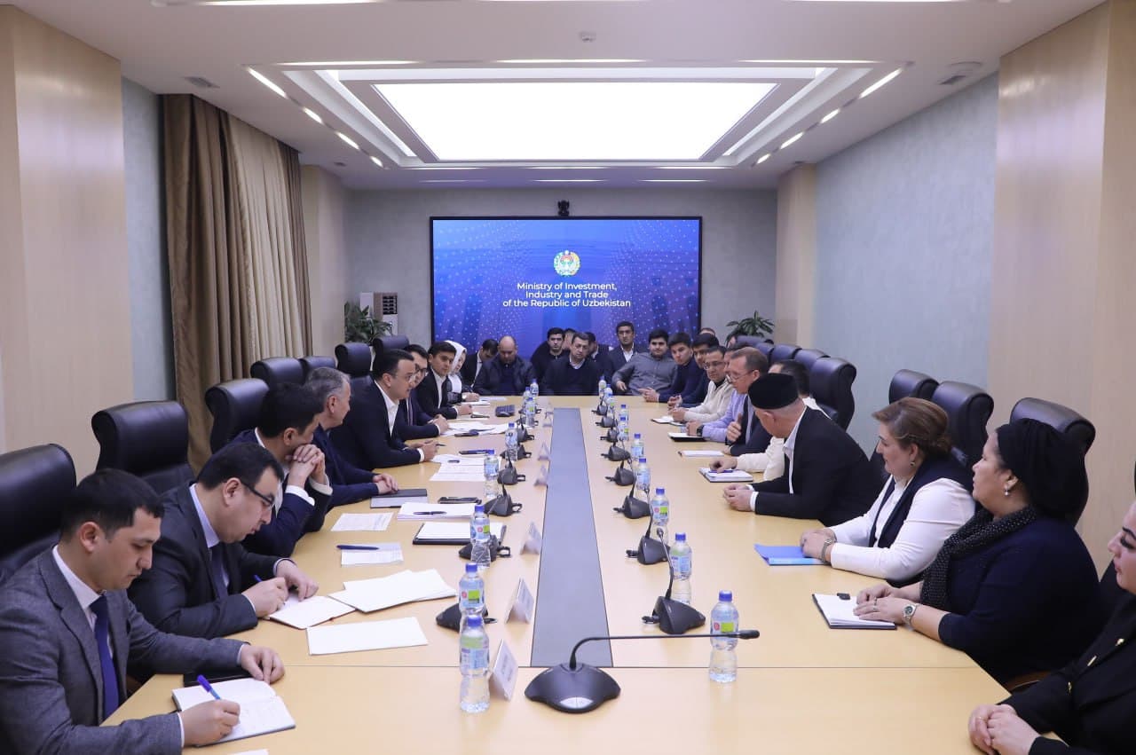 Под руководством Лазиза Кудратова состоялась открытая встреча с предпринимателями, осуществляющими экономическую деятельность со странами Центральной Азии