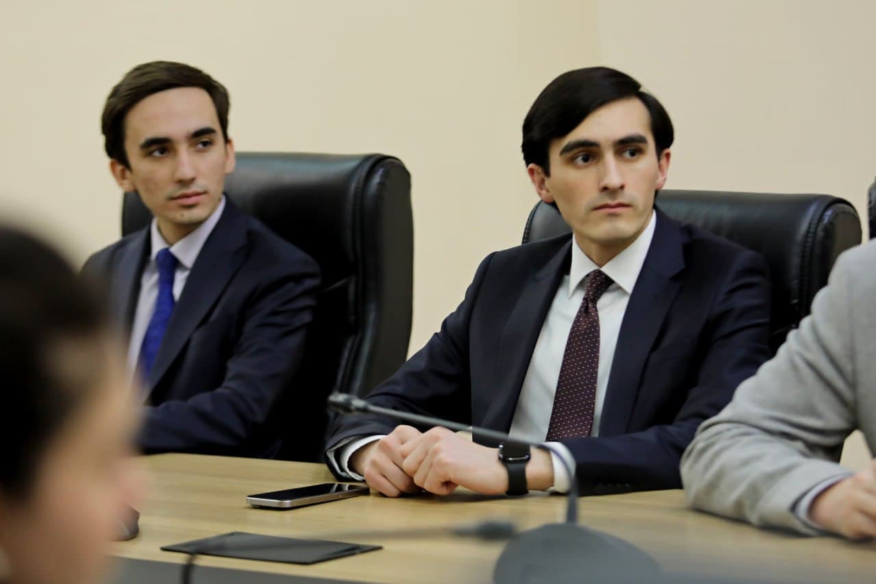 В Министерстве инвестиций, промышленности и торговли Республики Узбекистан состоялась встреча с молодыми сотрудниками во исполнение поручений Президента