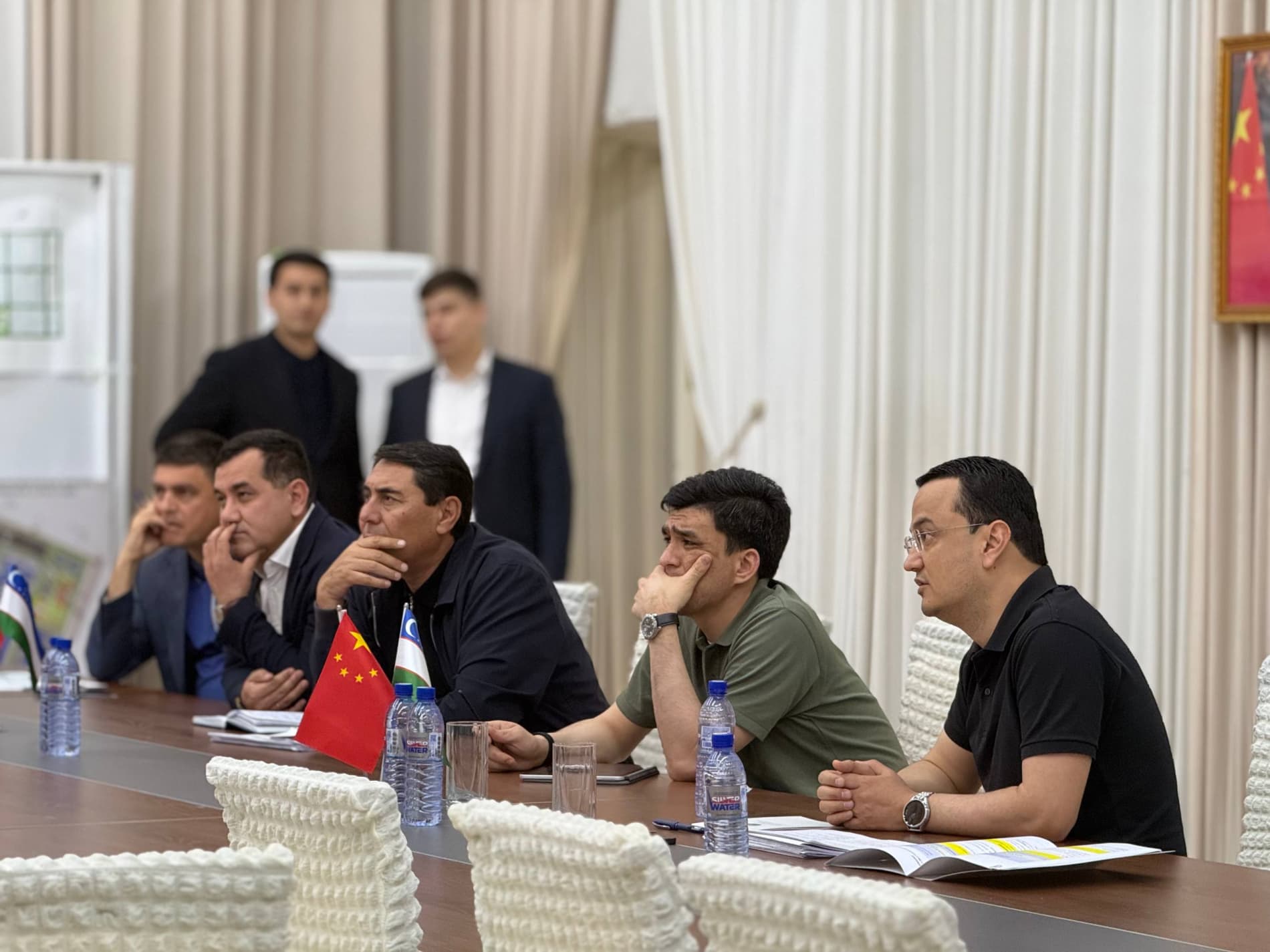 Лазиз Кудратов ознакомился с реализацией приоритетных инвестиционных проектов в Джизакской области