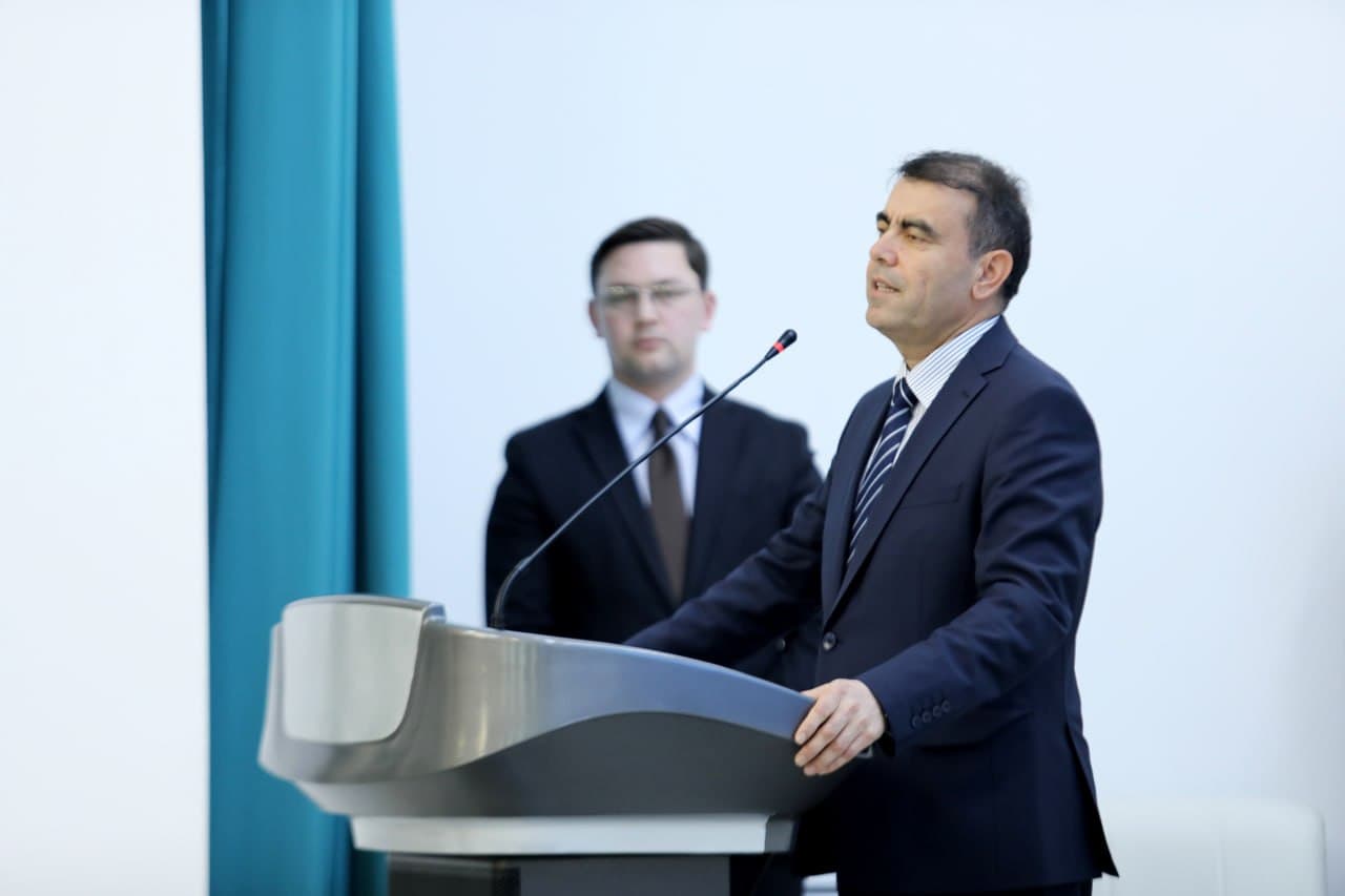 Akram Aliyev Engages Youth at TSUE on Career Development and Economic Reforms