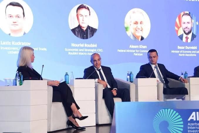 MIIT Head Takes Part in Azerbaijan International Investment Forum