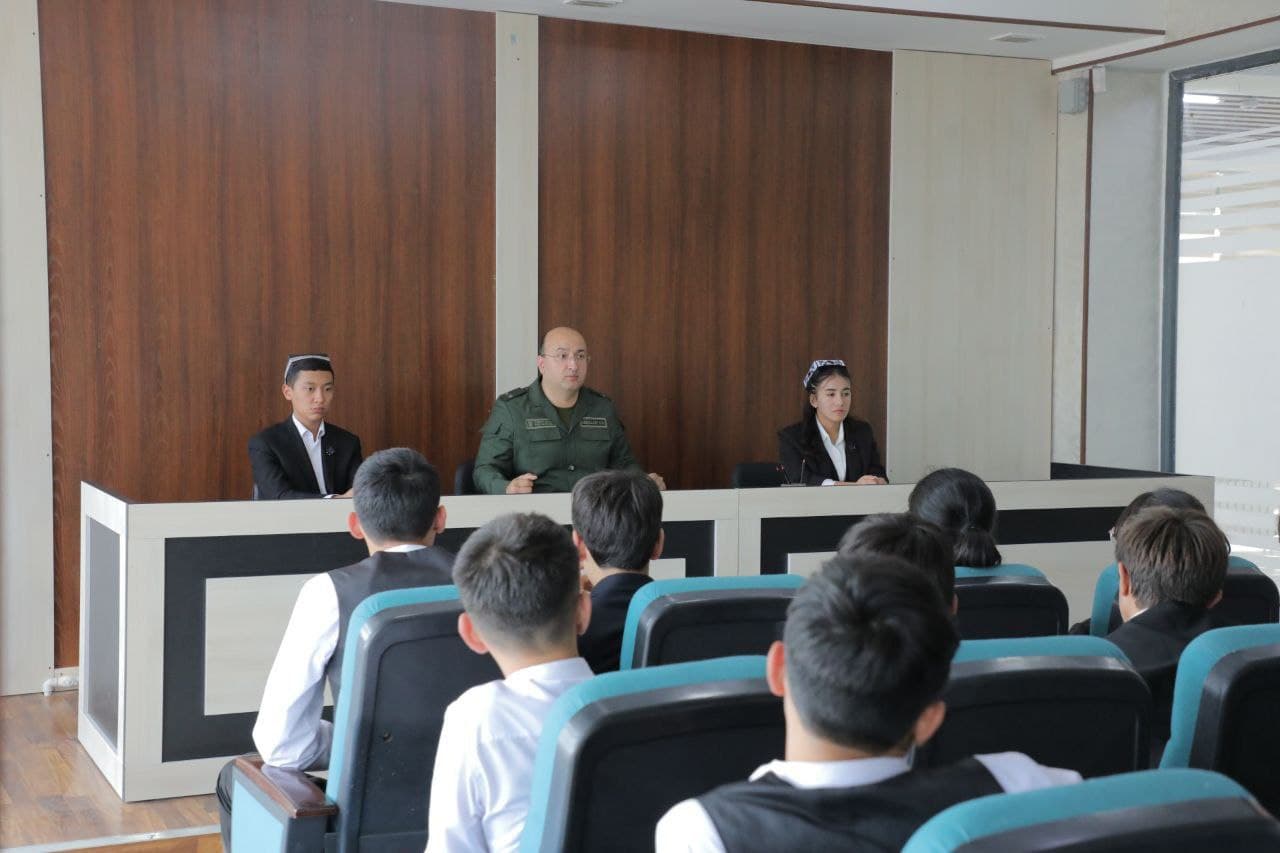 Xovos tumanida "Prokuror va yoshlar uchrashuvi" bo'lib o'tdi