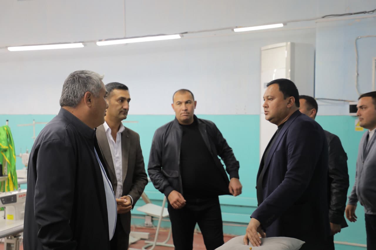 Xovos, Mirzaobod va Oqoltin tumanlari dual ta'lim bo'yicha o'zaro hamkorlik qiladi