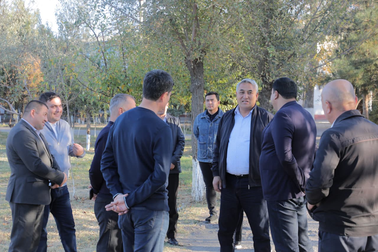 Xovos, Mirzaobod va Oqoltin tumanlari dual ta'lim bo'yicha o'zaro hamkorlik qiladi