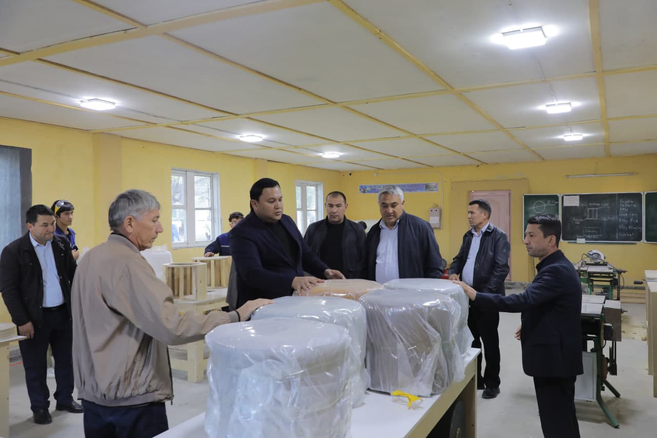 Xovos, Mirzaobod va Oqoltin tumanlari dual ta'lim bo'yicha o'zaro hamkorlik qiladi