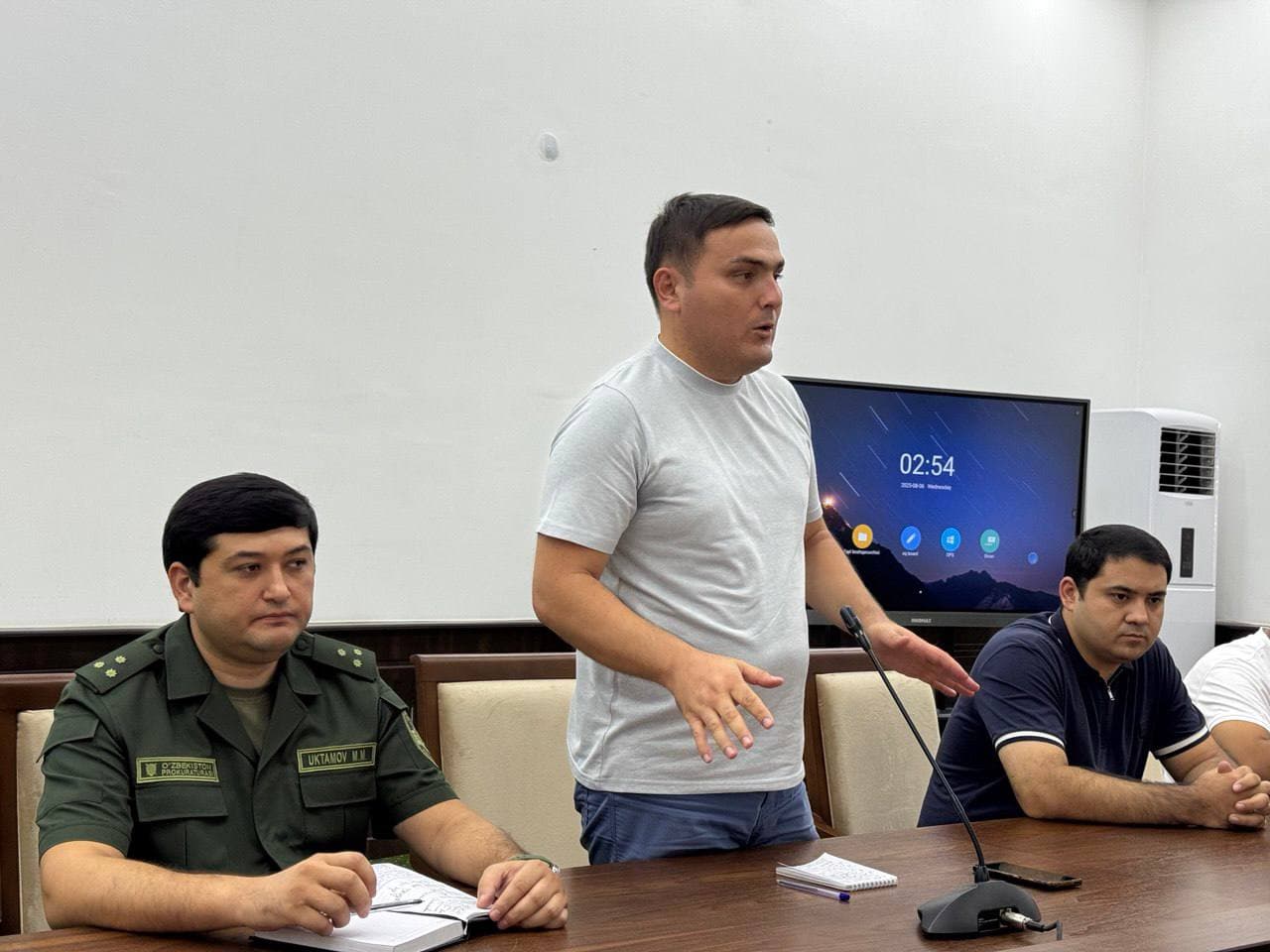 Xovosda ta’lim muassasalarida korrupsiyaga qarshi yig‘ilish o‘tkazildi