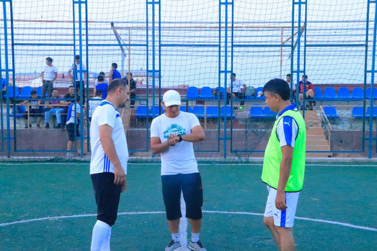 ⚡️ Xovos tumanida 🖐 "Besh tashabbus olimpiadasi" doirasida sportning "Mini futbol" turi bo‘yicha Idora va tashkilot hodimlari o'rtasida musobaqaning tuman bosqichida g‘oliblari aniqlandi.