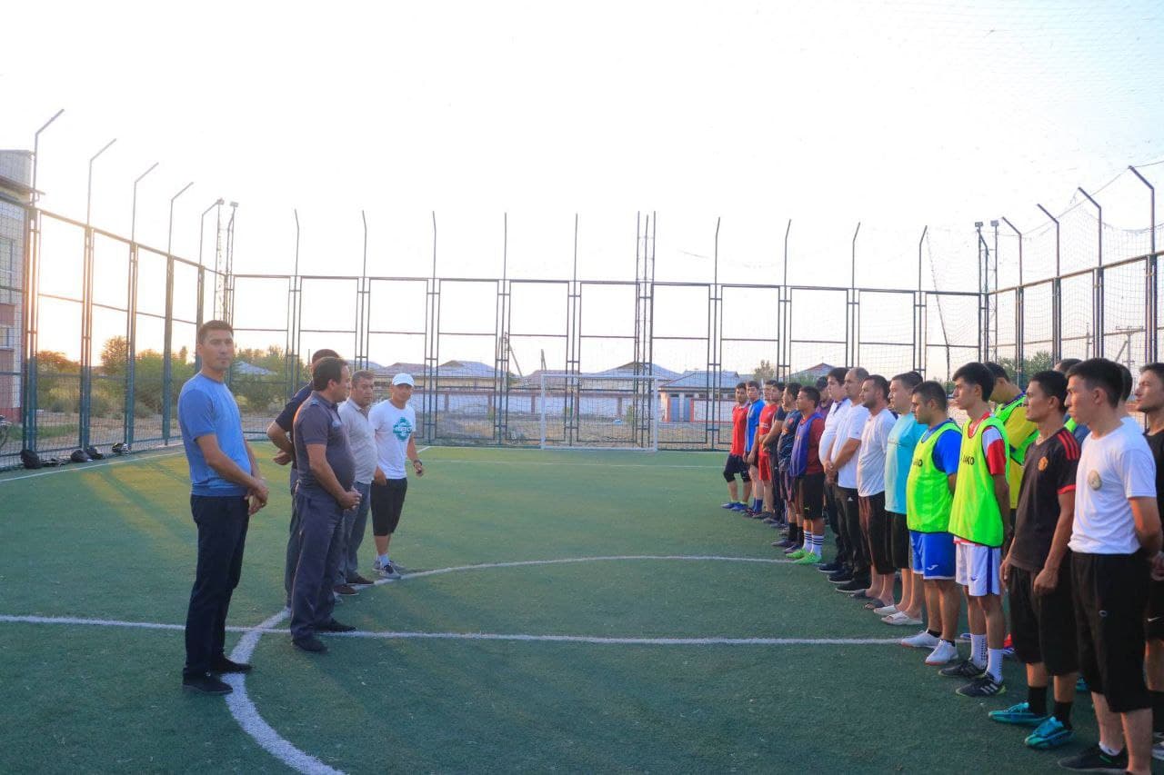 ⚡️ Xovos tumanida 🖐 "Besh tashabbus olimpiadasi" doirasida sportning "Mini futbol" turi bo‘yicha Idora va tashkilot hodimlari o'rtasida musobaqaning tuman bosqichida g‘oliblari aniqlandi.
