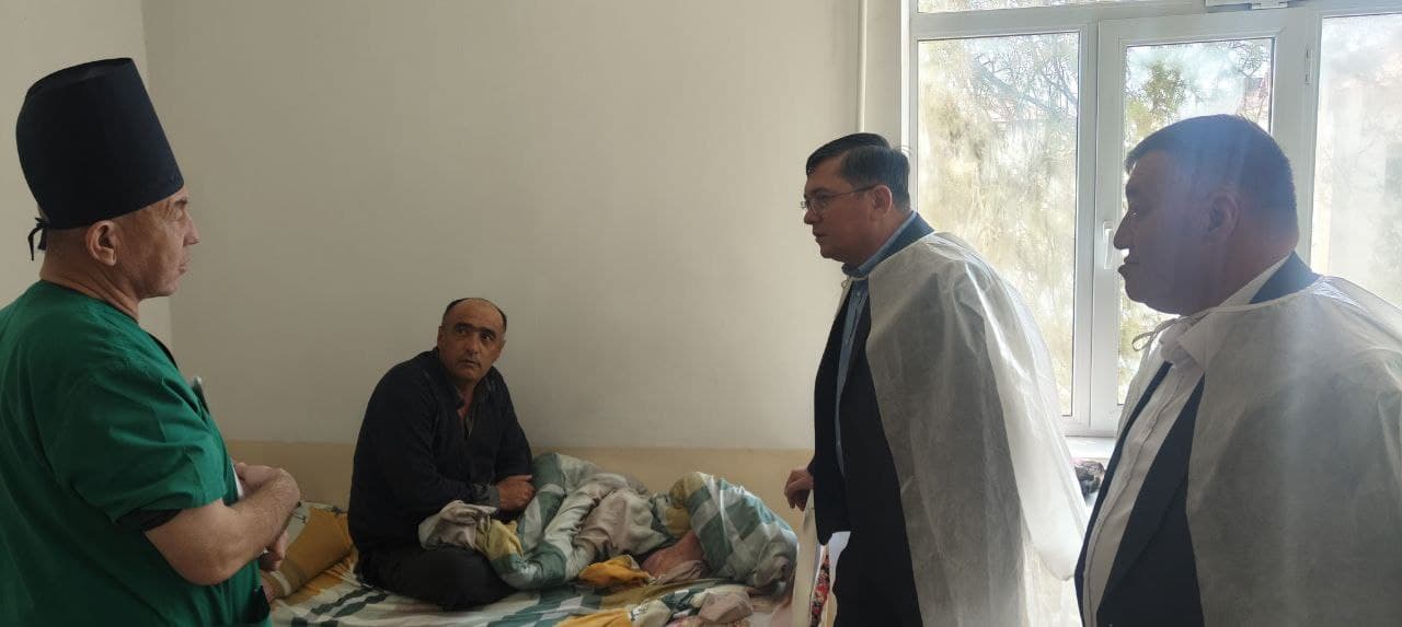 O'g'ir ahvoldagi bemorlar holidan xabar olindi