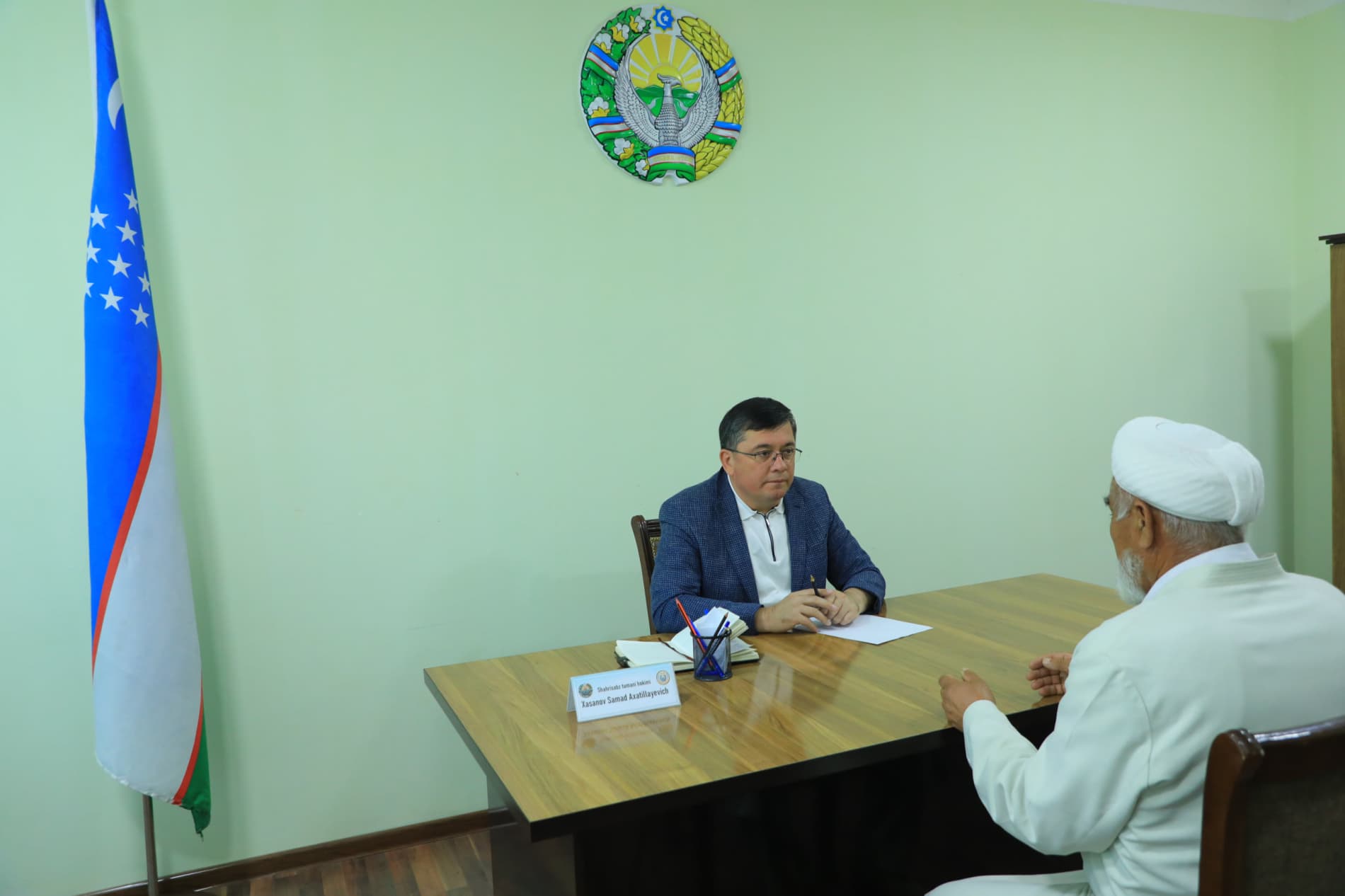 Samad Xasanov fuqarolarni qabul qilib, muammolarini tingladi