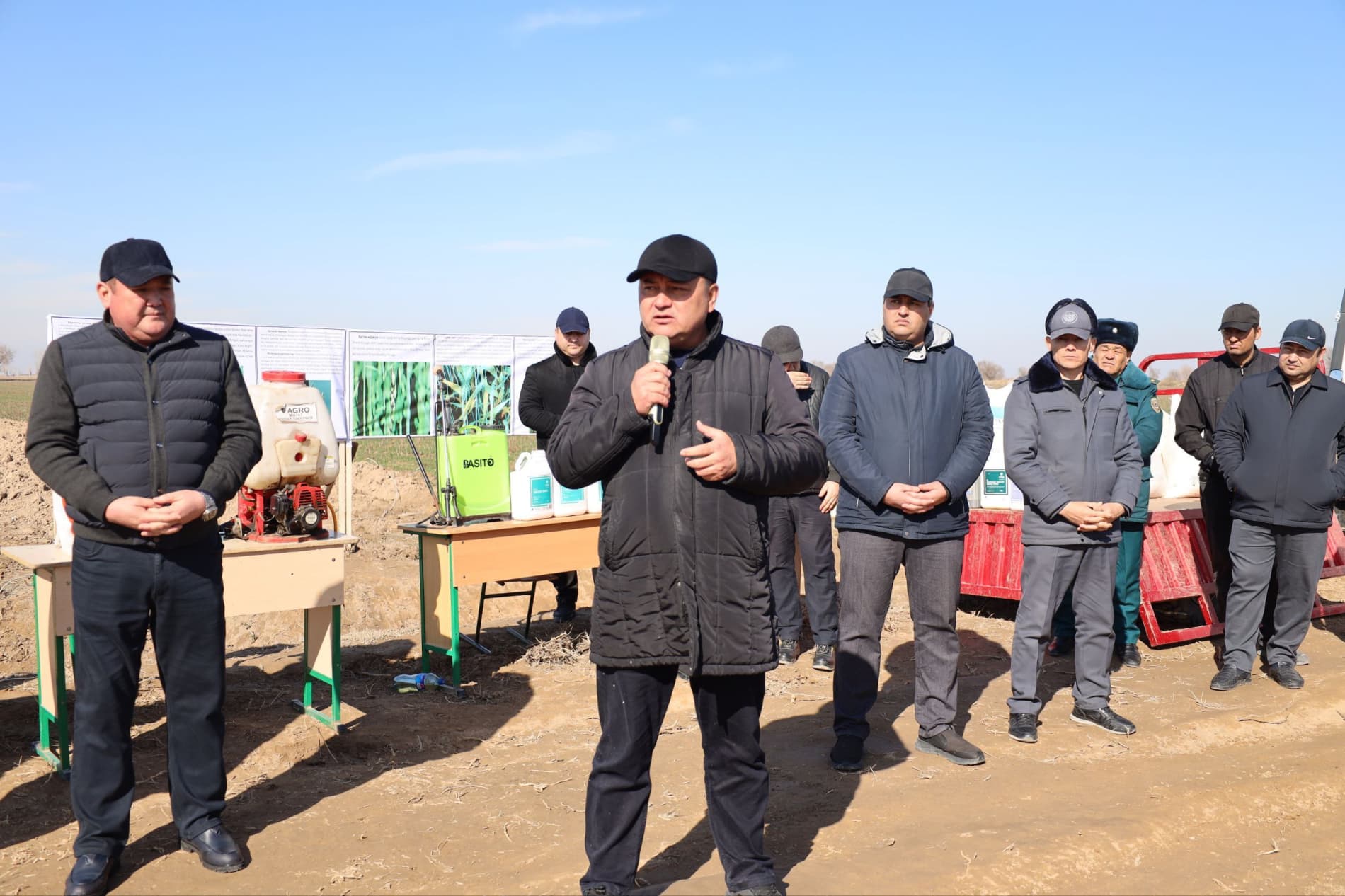 Muborak tumanida qishloq xo‘jaligi sohasida yer unumdorligini oshirish va joriy yilgi hosildorlikni ta’minlash maqsadida seminar bo‘lib o‘tdi