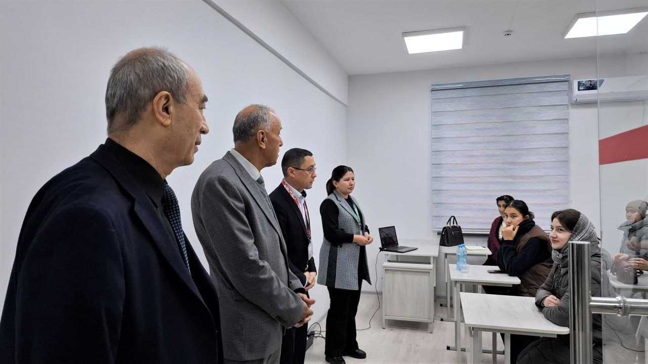 Navoiy viloyatida sayyor qabul o‘tkazildi