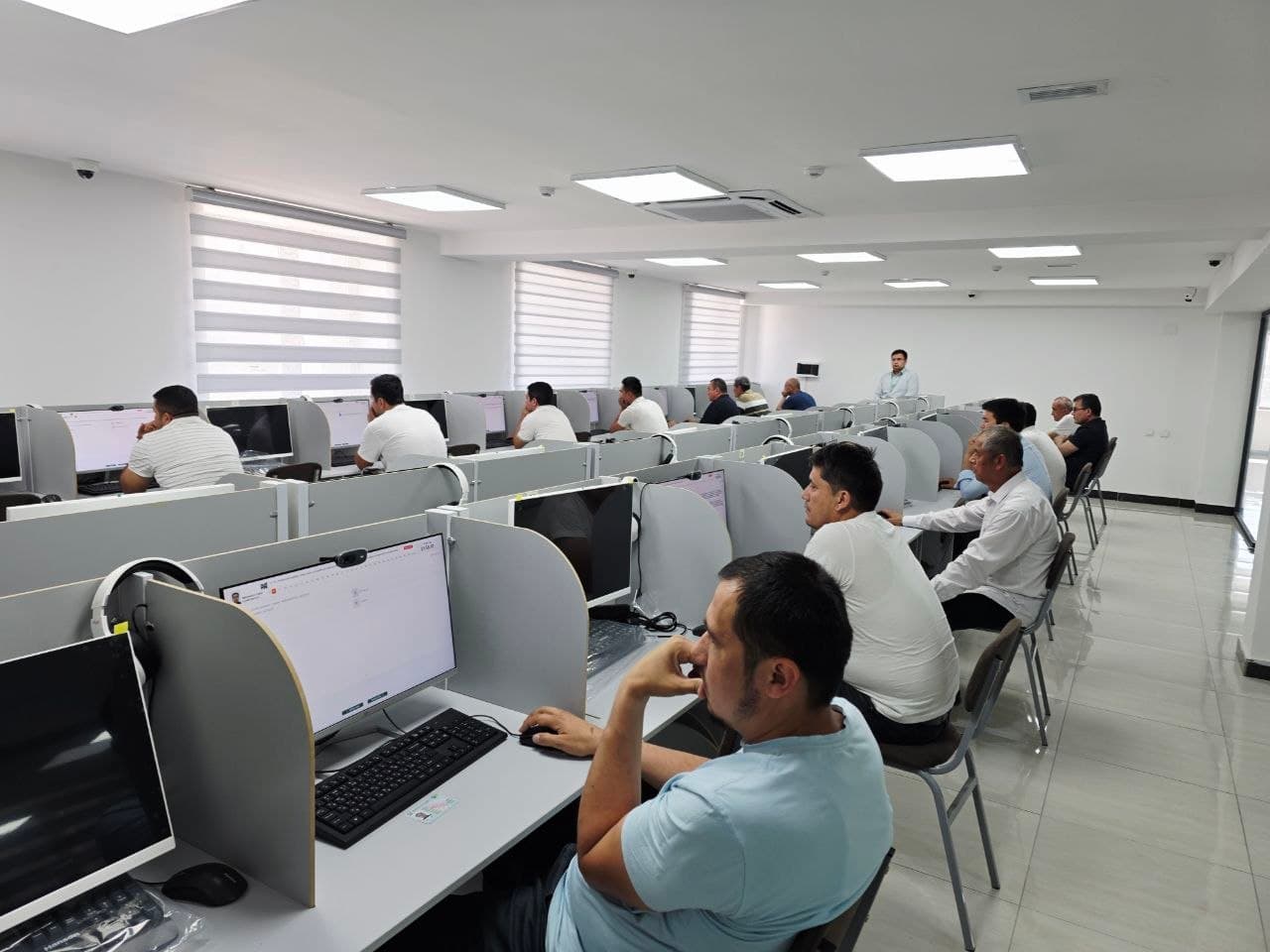 Examination held for specialists in the fields of urban planning and housing and communal services