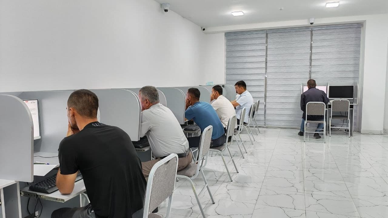Examination held for specialists in the fields of urban planning and housing and communal services