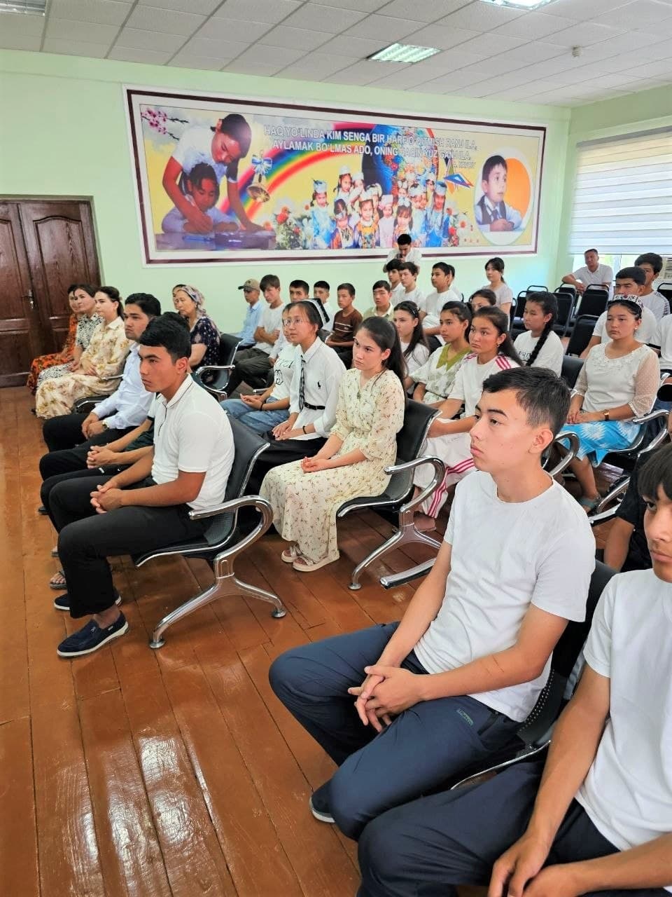A dialogue was held with citizens, activists, and the youth of the mahalla