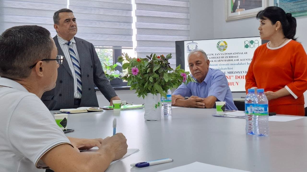 Meeting with Citizens and Youth Held in Navoi Region
