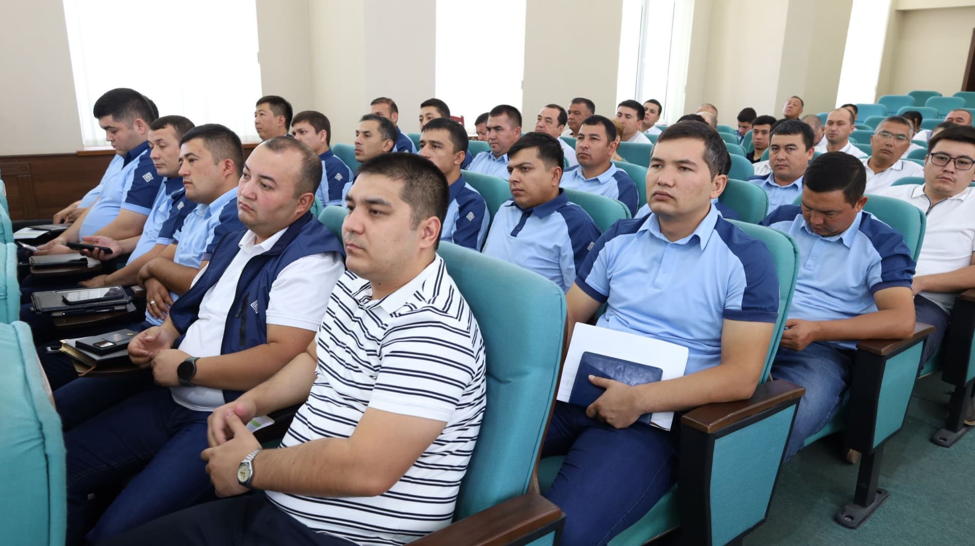 Қурилиш ва уй-жой коммунал хўжалиги соҳасида назорат қилиш инспекцияси раҳбари бошчилигидаги ишчи гуруҳ Самарқанд вилоятида бўлиб турибди.