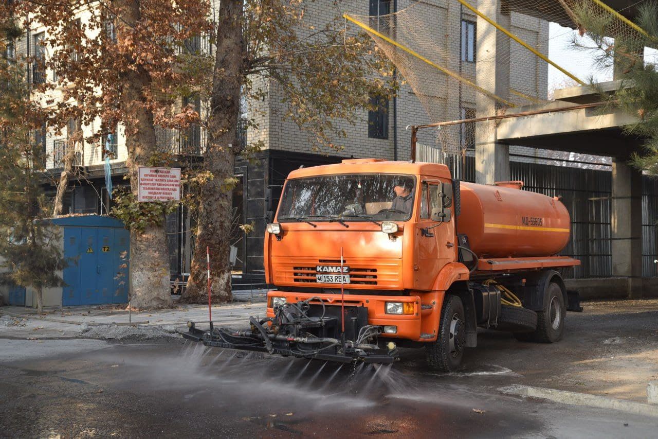 Measures to reduce dust particles at construction sites are being strengthened in Fergana.