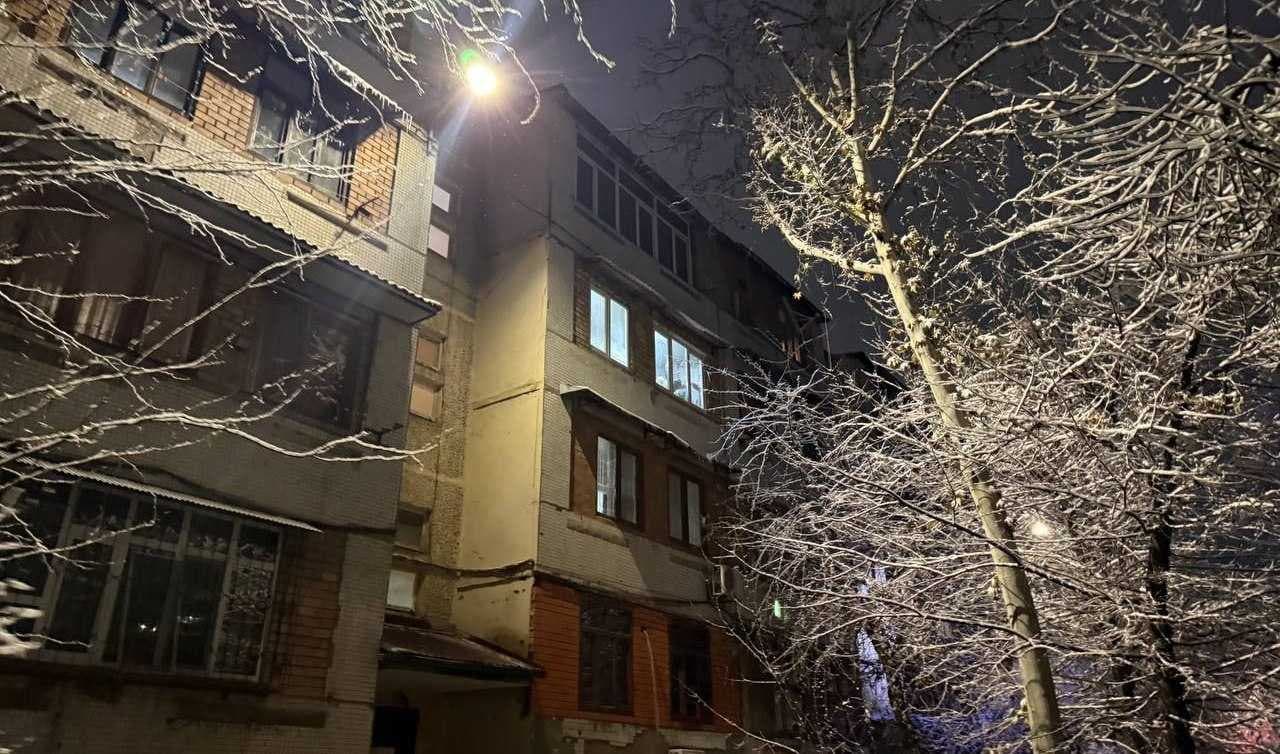 What services do management service companies provide to citizens at the responsible stage?