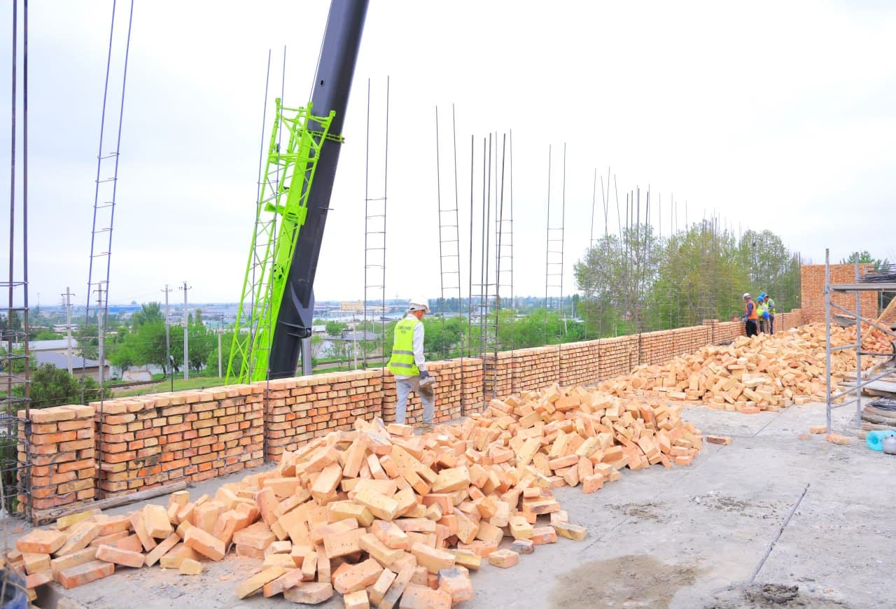 Namangan viloyati Qurilish va uy-joy kommunal xo‘jaligi sohasida hududiy nazorat qilish inspeksiyasi xodimlari tomonidan viloyat hududidagi qurilish obyektlarida monitoring ishlari izchil davom ettirilmoqda.