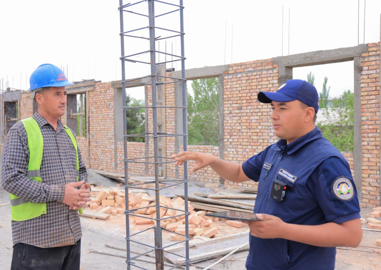 Namangan viloyati Qurilish va uy-joy kommunal xo‘jaligi sohasida hududiy nazorat qilish inspeksiyasi xodimlari tomonidan viloyat hududidagi qurilish obyektlarida monitoring ishlari izchil davom ettirilmoqda.