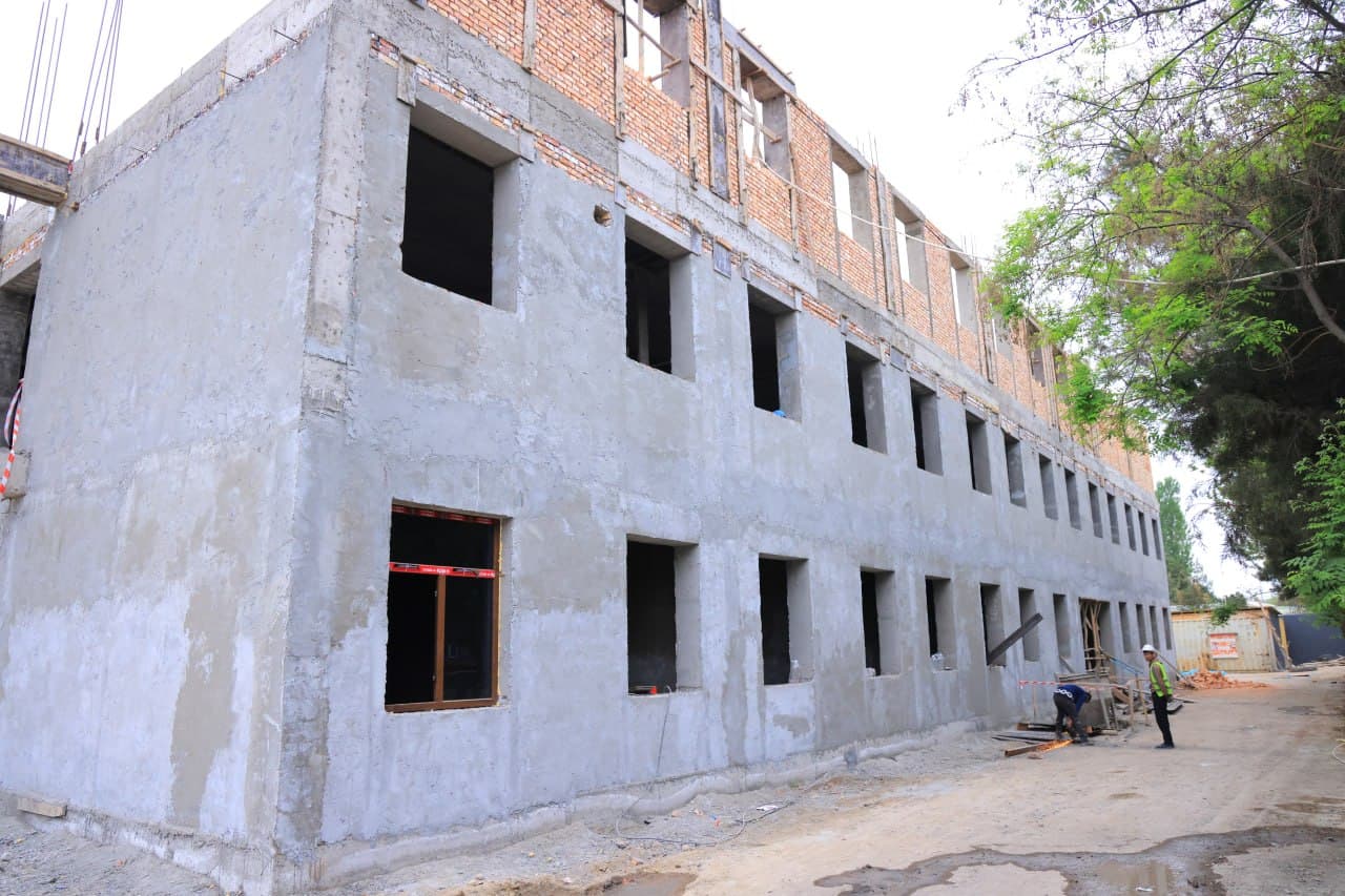 Namangan viloyati Qurilish va uy-joy kommunal xo‘jaligi sohasida hududiy nazorat qilish inspeksiyasi xodimlari tomonidan viloyat hududidagi qurilish obyektlarida monitoring ishlari izchil davom ettirilmoqda.