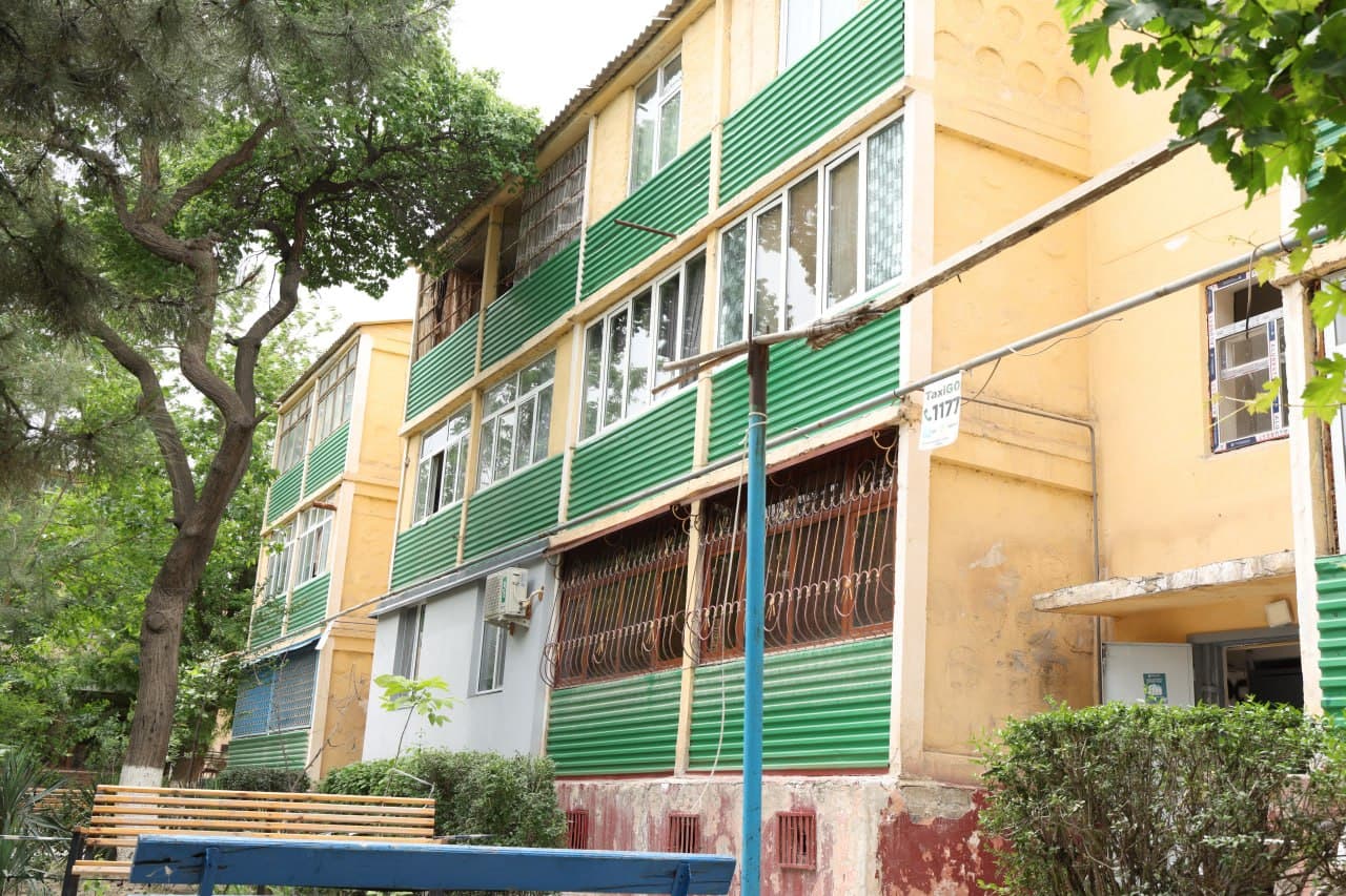 Navoiy shahrida ko‘p qavatli uylarning texnik holati o‘rganilmoqda