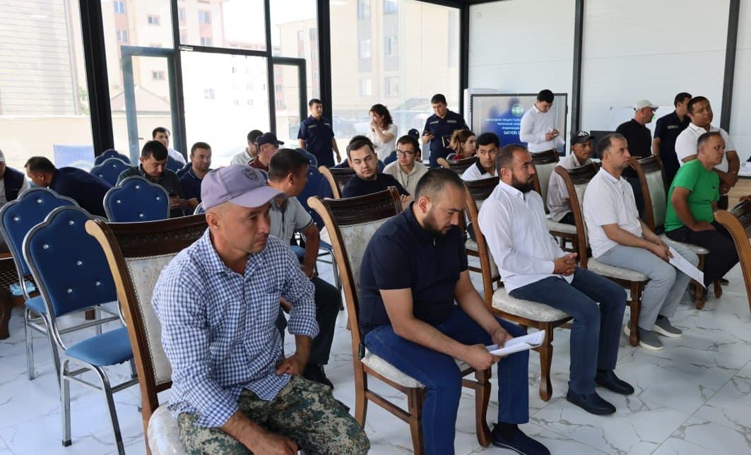 Samarqand viloyati Qurilish va uy-joy kommunal xo‘jaligi sohasida hududiy nazorat qilish inspeksiyasi tomonidan Urgut tumanining “Yangi O‘zbekiston” massivida navbatdagi sayyor qabul tashkil etildi.