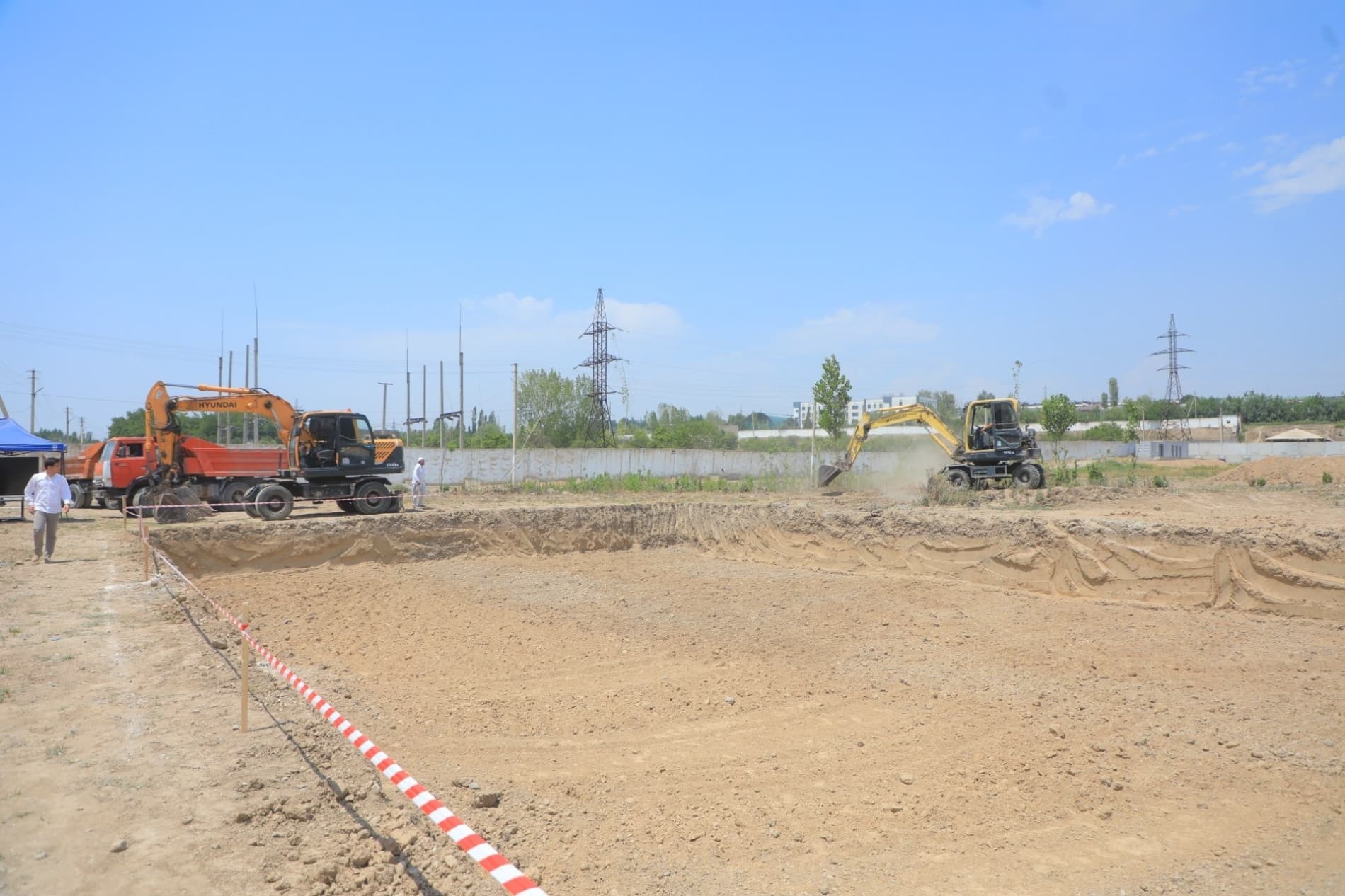 Namangan viloyati hokimi "Kurashxona" suv tozalash va uzatish inshootida amalga oshirilayotgan ishlar bilan tanishdi