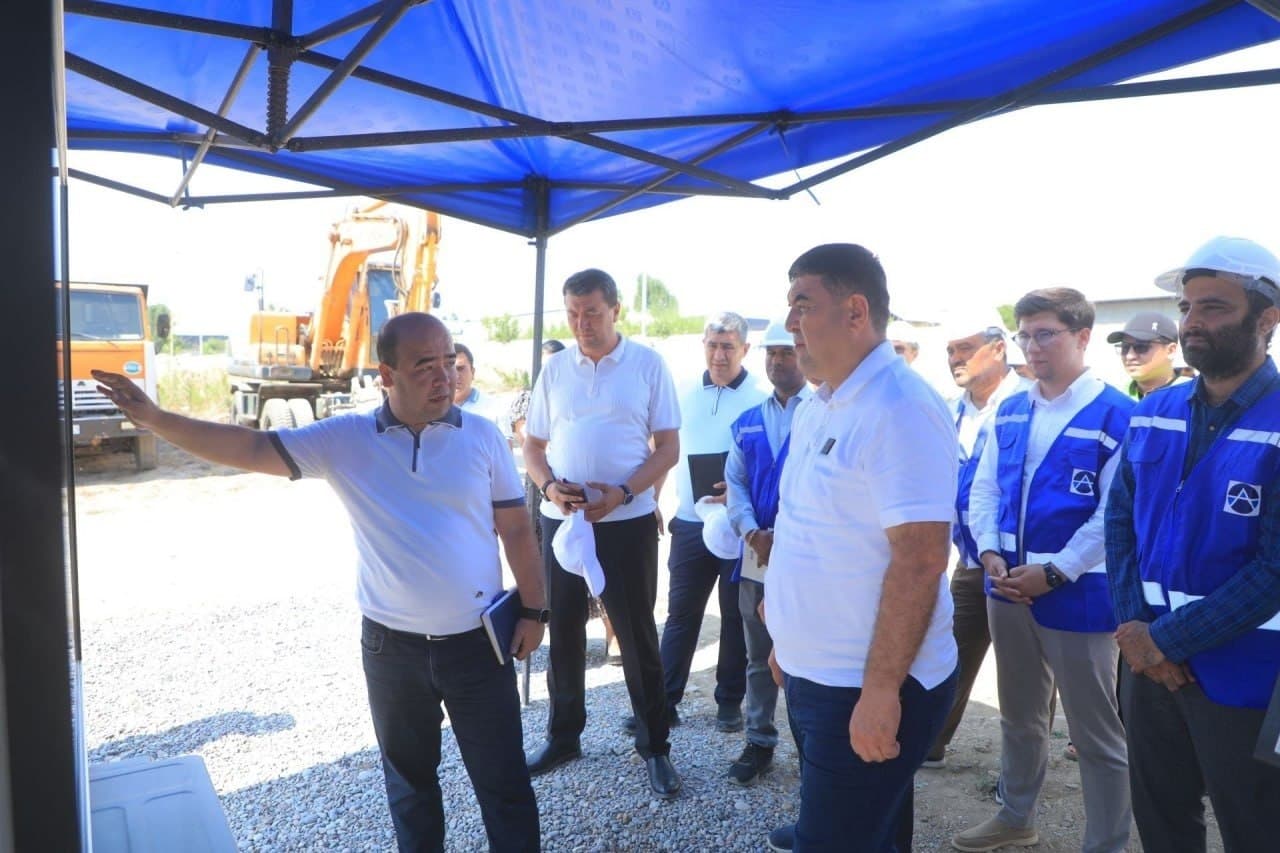 Namangan viloyati hokimi "Kurashxona" suv tozalash va uzatish inshootida amalga oshirilayotgan ishlar bilan tanishdi