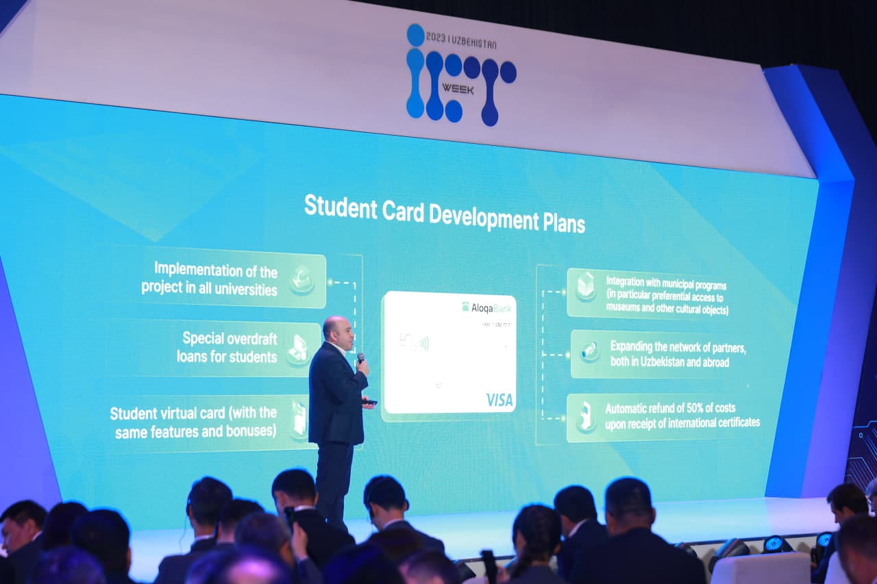 Exhibitions at the "ICT Expo Uzbekistan" featured presentations, and a participant in the "President Tech Award" hackathon received recognition in a distinct category.