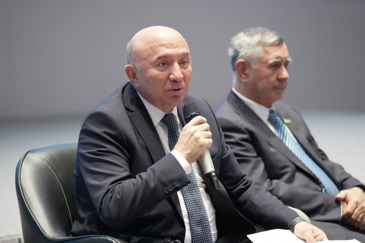 8-dekabr – O‘zbekiston Respublikasi Konstitutsiyasi qabul qilingan kun munosabati bilan davra suhbati tashkil etildi