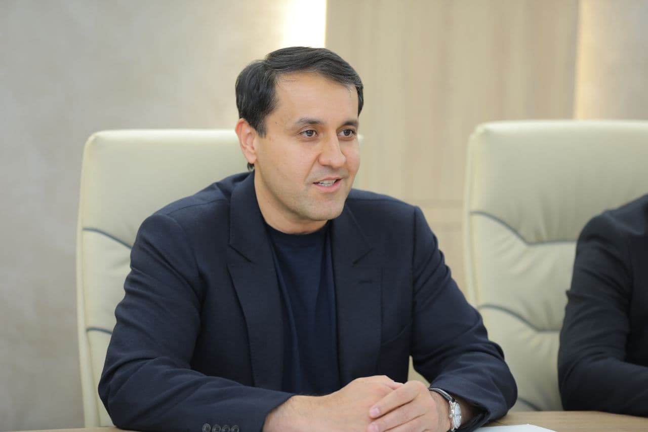 Tojikistonning Innovatsiyalar va raqamli texnologiyalar agentligi direktori bilan ikki davlat o‘rtasida AKT sohasida hamkorlikni rivojlantirish masalalari muhokama qilindi