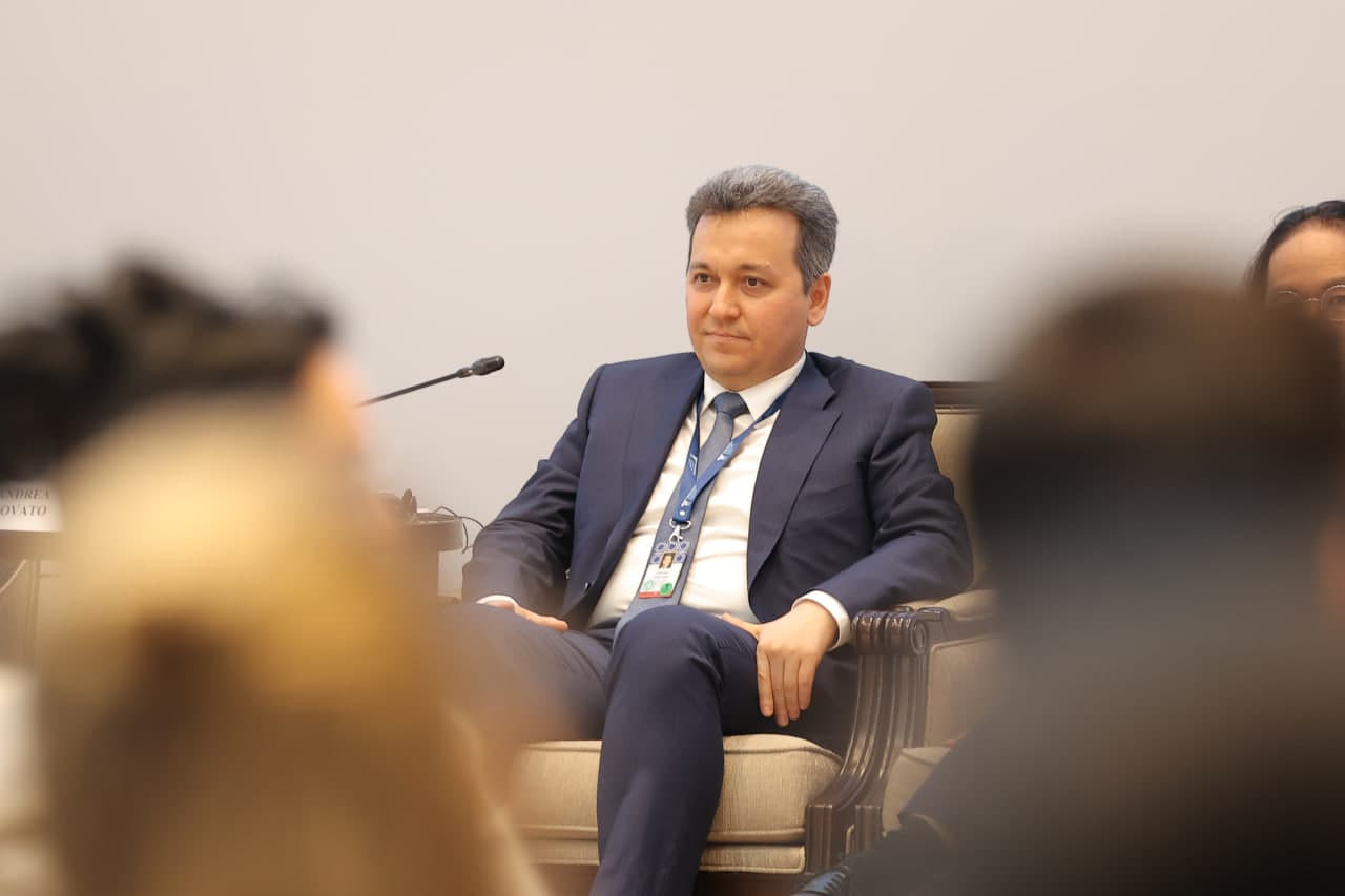 Xalqaro investitsiya forumi doirasida sun’iy intellekt mavzusiga bag‘ishlangan panel sessiyasi bo‘lib o‘tdi
