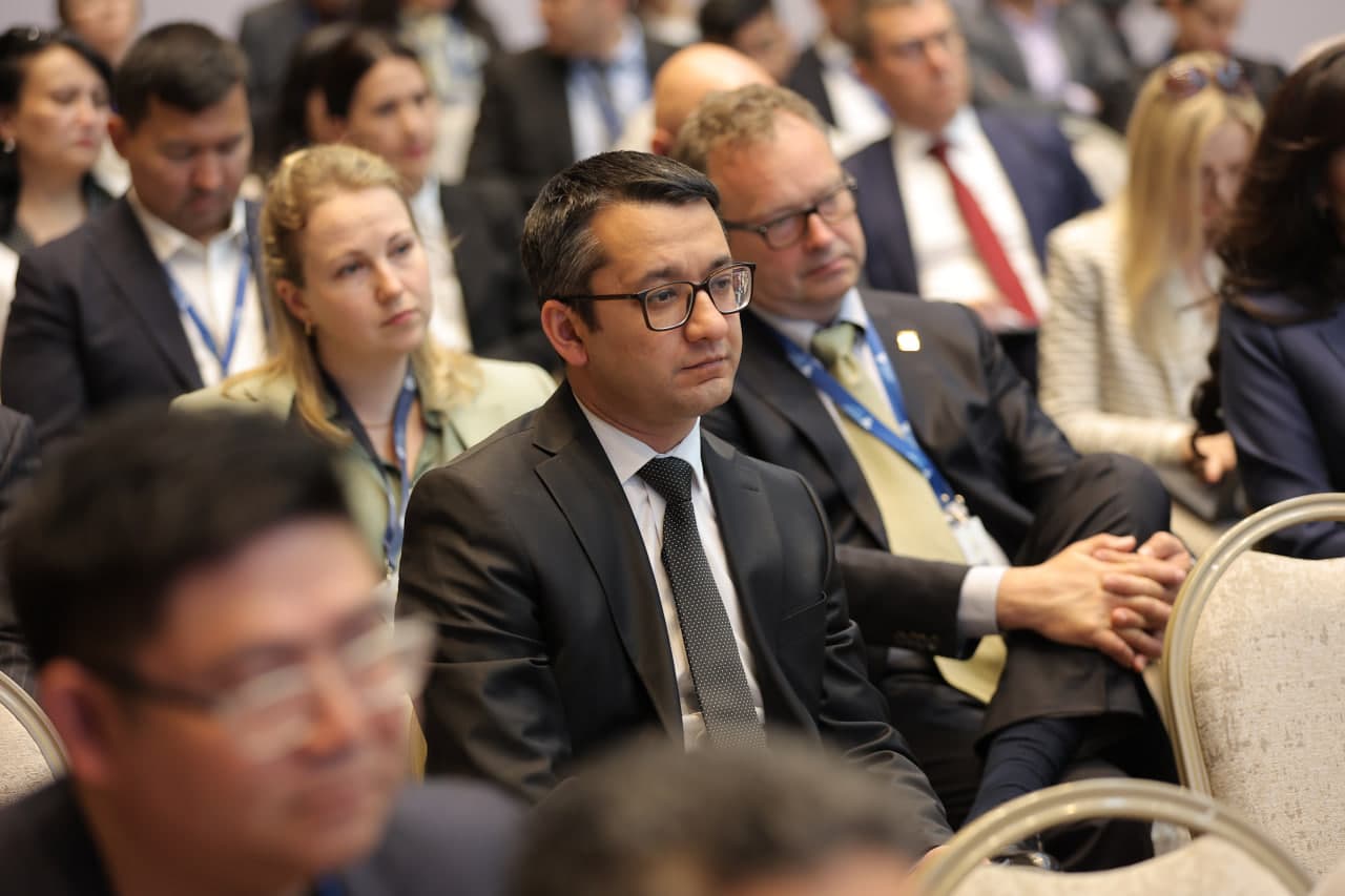 Xalqaro investitsiya forumi doirasida sun’iy intellekt mavzusiga bag‘ishlangan panel sessiyasi bo‘lib o‘tdi