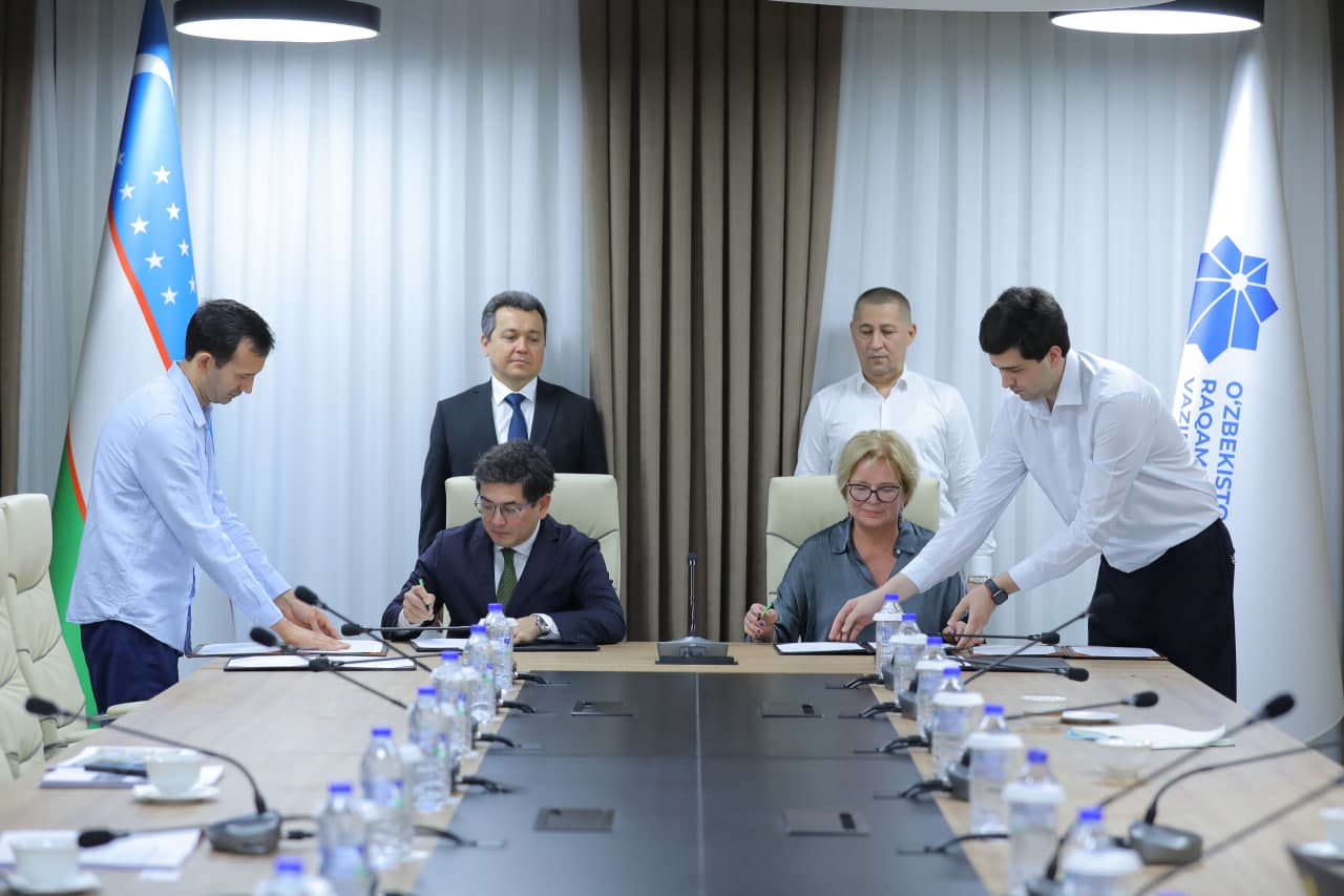 O‘zbekiston raqamli yetakchilik yo‘lida: IT Park va “Ernst & Young” kompaniyasi “Enterprise Uzbekistan”ni rivojlantirish bo‘yicha kelishuv imzoladi