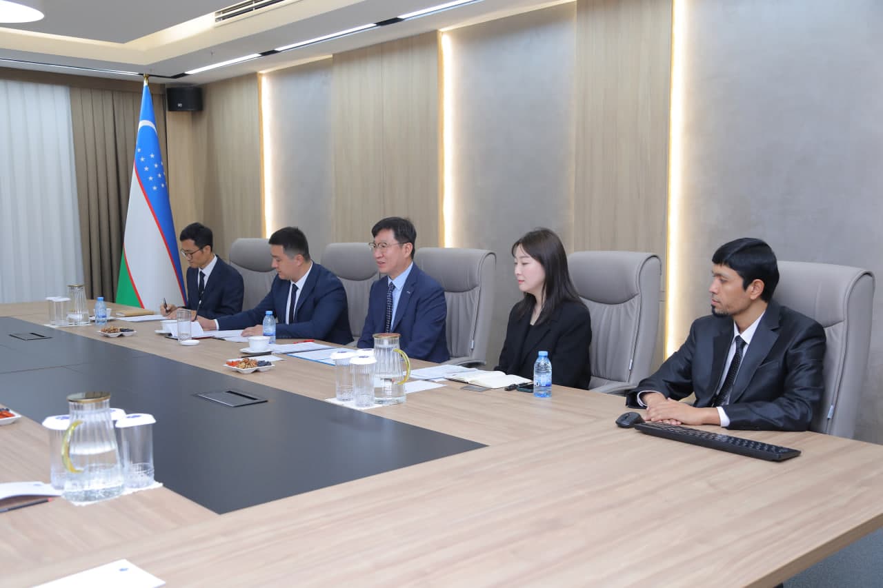 Janubiy Koreyaning “KOMSCO” kompaniyasi bilan hamkorlikni rivojlantirish maqsadida memorandum imzolandi