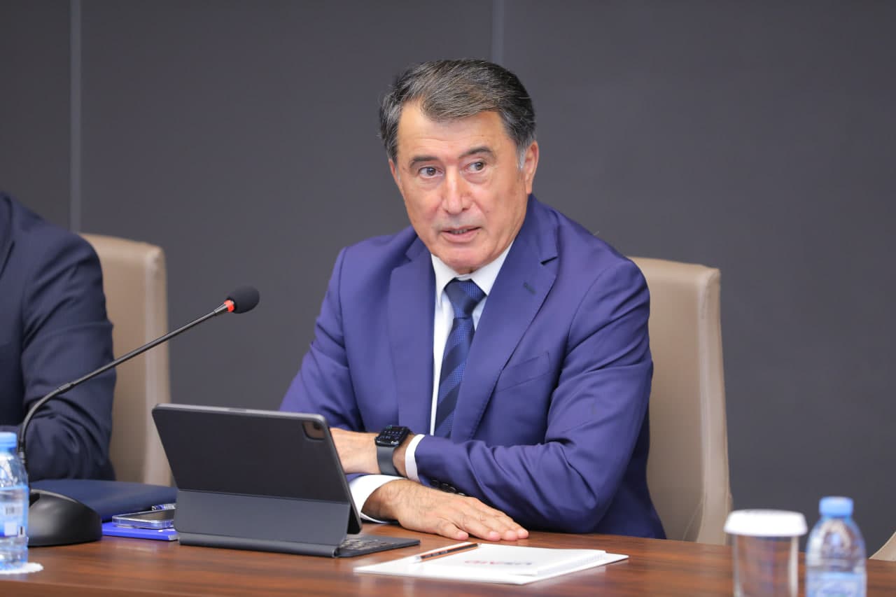 Sun’iy intellekt texnologiyasini keng joriy etish bo‘yicha davra suhbati tashkil etildi