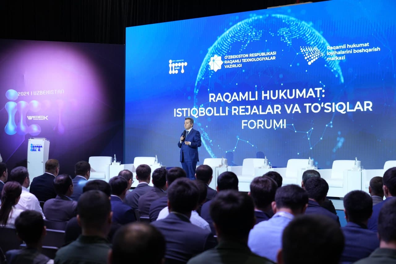 “Raqamli hukumat: istiqbolli rejalar va to‘siqlar” forumida raqamlashtirish sohasidagi eng dolzarb masalalar yuzasidan fikrlar almashildi