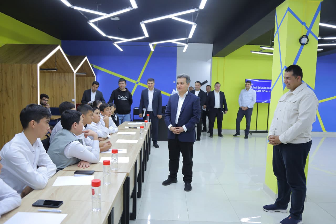 Vazir Qashqadaryoda IT ta'lim rezidenti “Global Education” MCHJga tashrif buyurib, markaz faoliyatini yanada kengaytirish bo‘yicha tavsiyalar berdi
