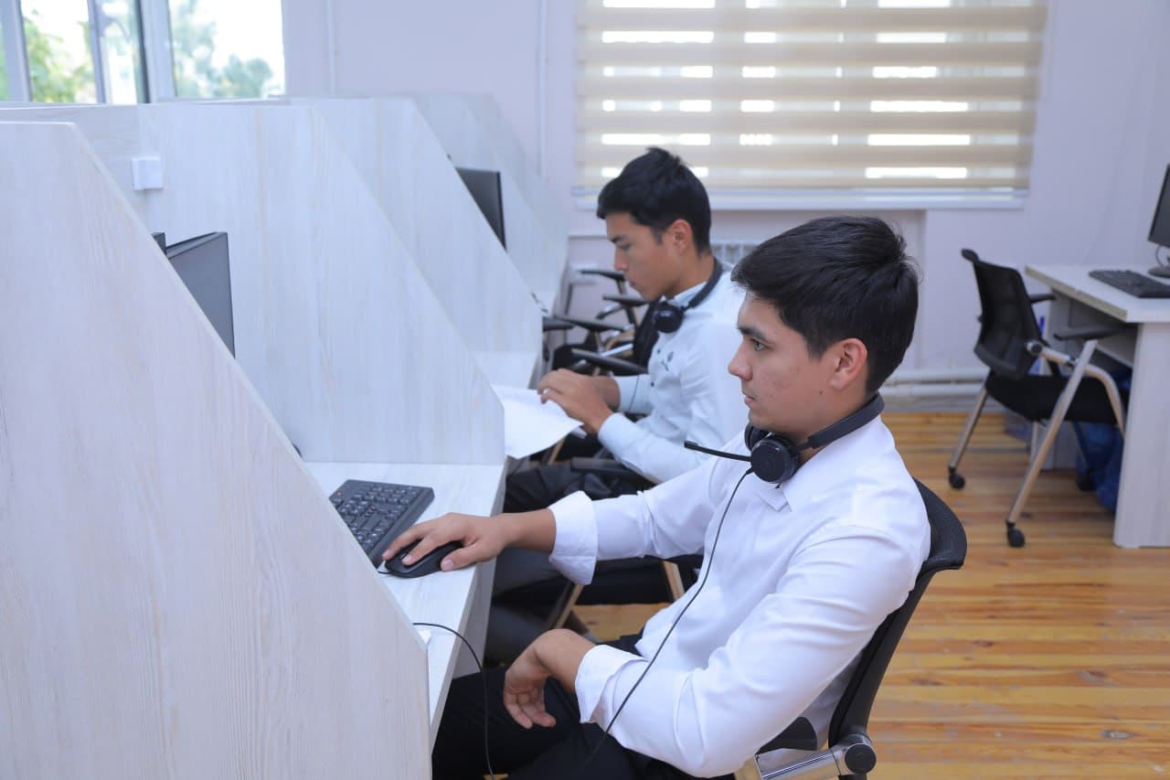 Minister Shermatov Visits New IT Export Company and Incubation Center at Karshi State University