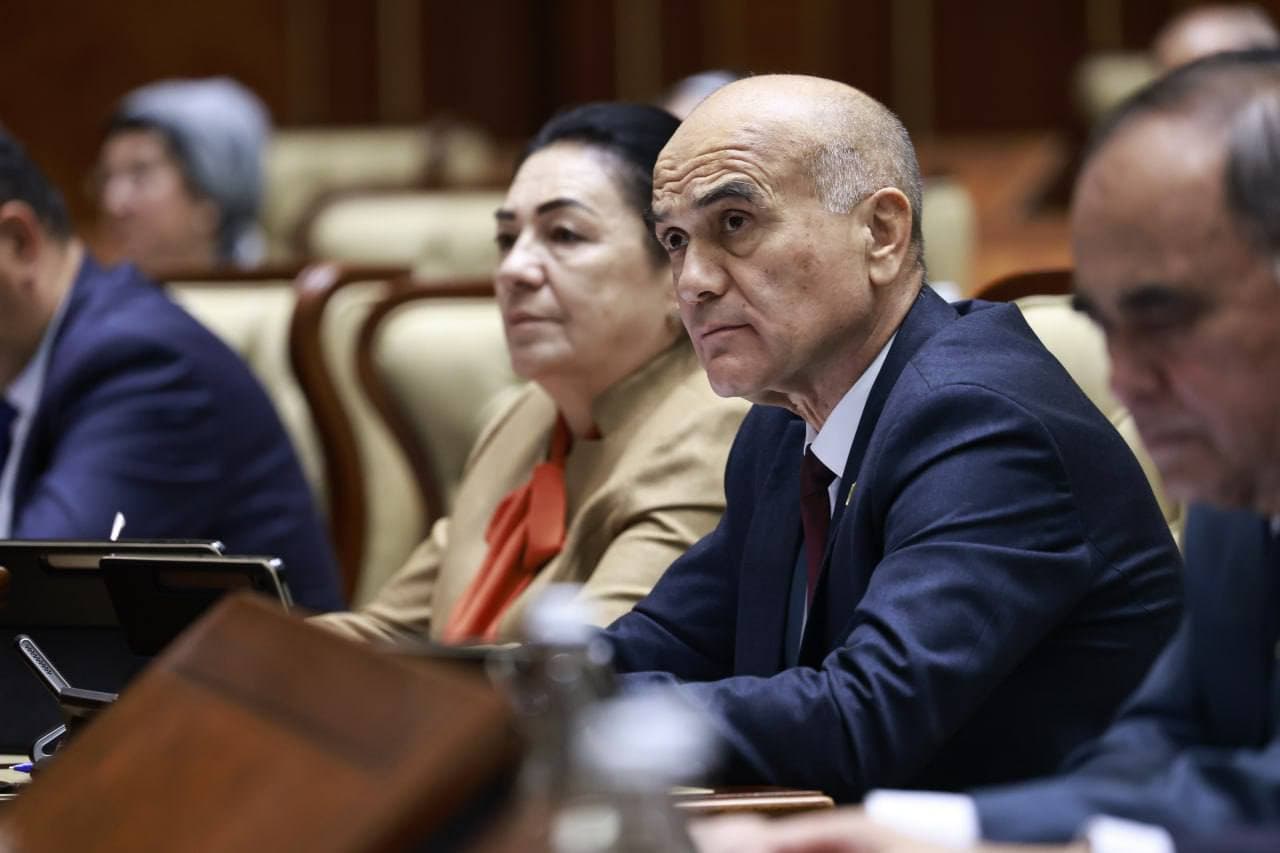 Senate Reviews and Approves the Law "On Telecommunications"