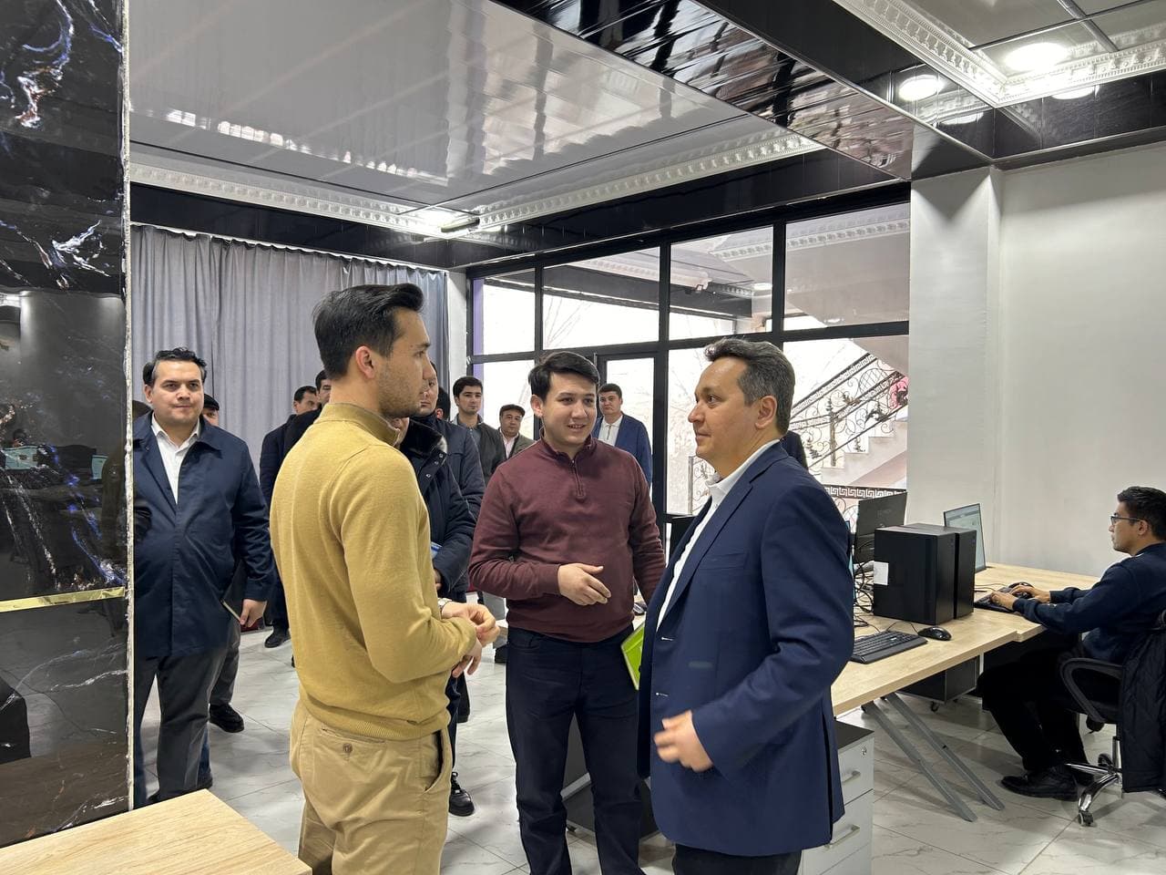 Gulistonda tashkil etilgan Malayziyaning “Upstream BPO” IT-autsorsing kompaniyasi faoliyatini yanada rivojlantirish bo‘yicha takliflar berildi