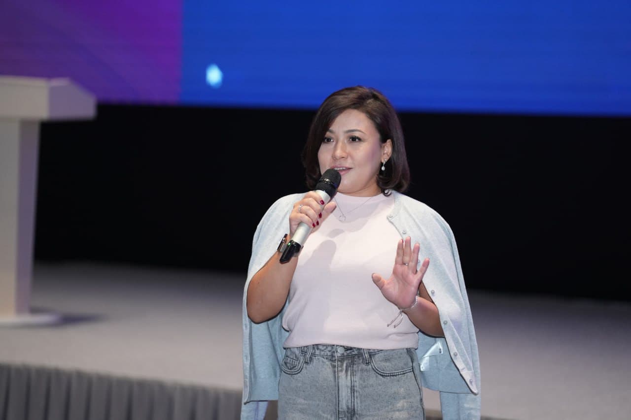 GAP Women's IT Club Discusses Role of Artificial Intelligence in Enhancing Work Efficiency and Opportunities for Women in IT