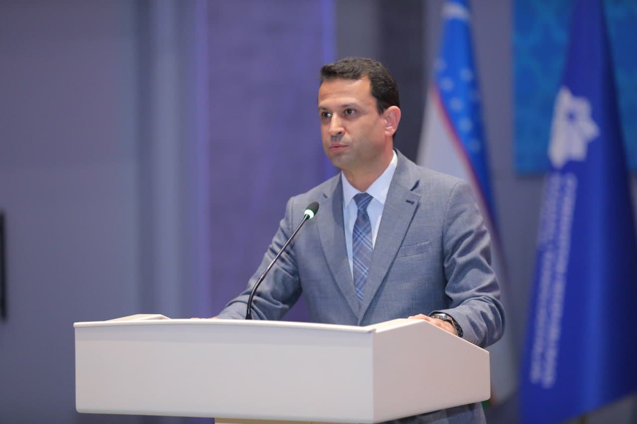 Raqamli texnologiyalar vazirligida Navoiy ensiklopediyasi taqdimoti o‘tkazildi