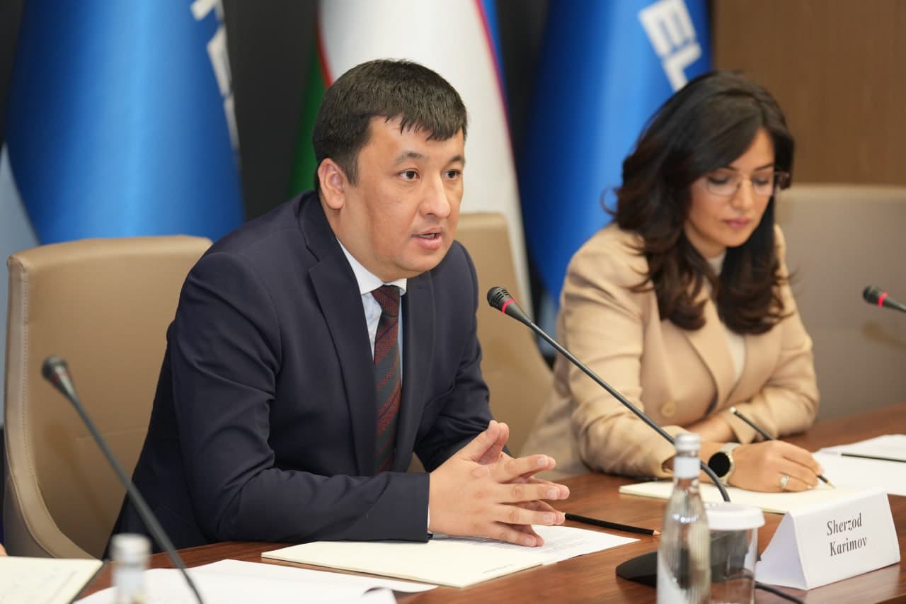 Xalqaro informatika olimpiadasiga tayyorgarlik to'g'risida tashkil etilgan o‘quv mashg‘ulotlari ishtirokchilari va Zulfiya nomidagi Davlat mukofotining 2025-yilgi sovrindorlari bilan uchrashuv o‘tkazildi