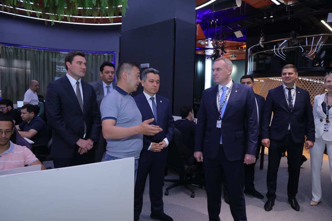 Xanti-Mansiysk avtonom okrugi gubernatori IT Park Uzbekistan’ga tashrif buyurdi