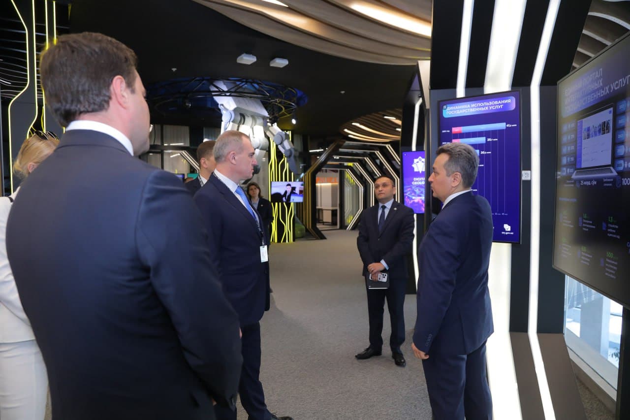 Xanti-Mansiysk avtonom okrugi gubernatori IT Park Uzbekistan’ga tashrif buyurdi