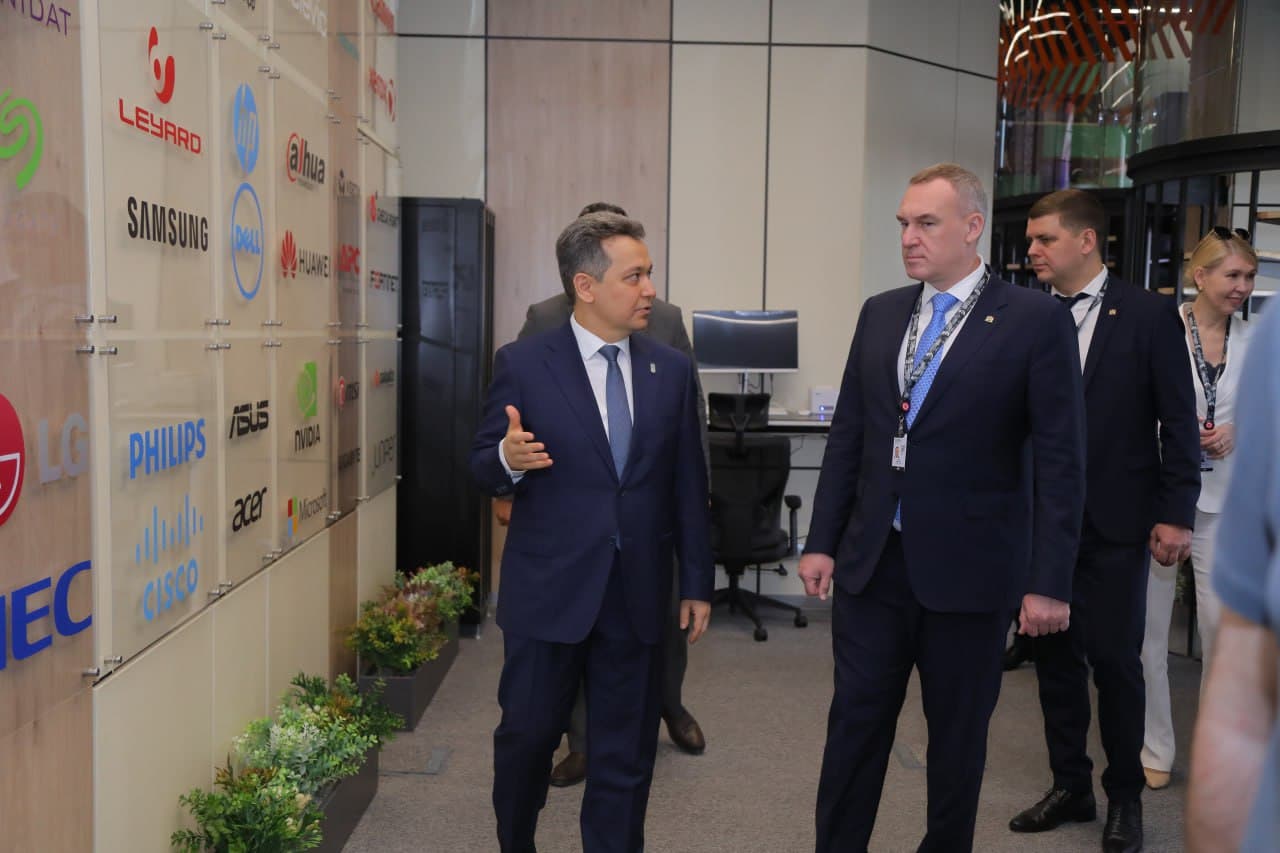 Xanti-Mansiysk avtonom okrugi gubernatori IT Park Uzbekistan’ga tashrif buyurdi